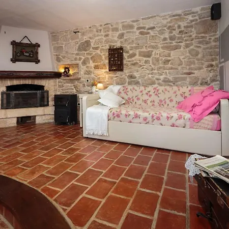 Stone House * סופטאר